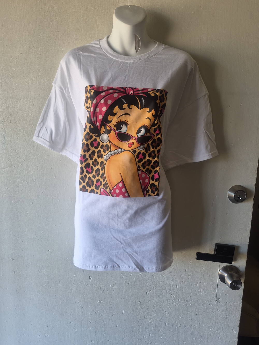 White Kids Betty Boop Graphic Tee with Pink Accents